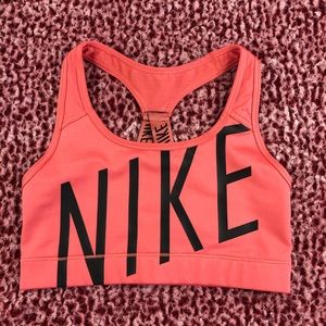 🎉✨💥 Host Pick 🎉✨💥 - Women’s Nike Sports Bra